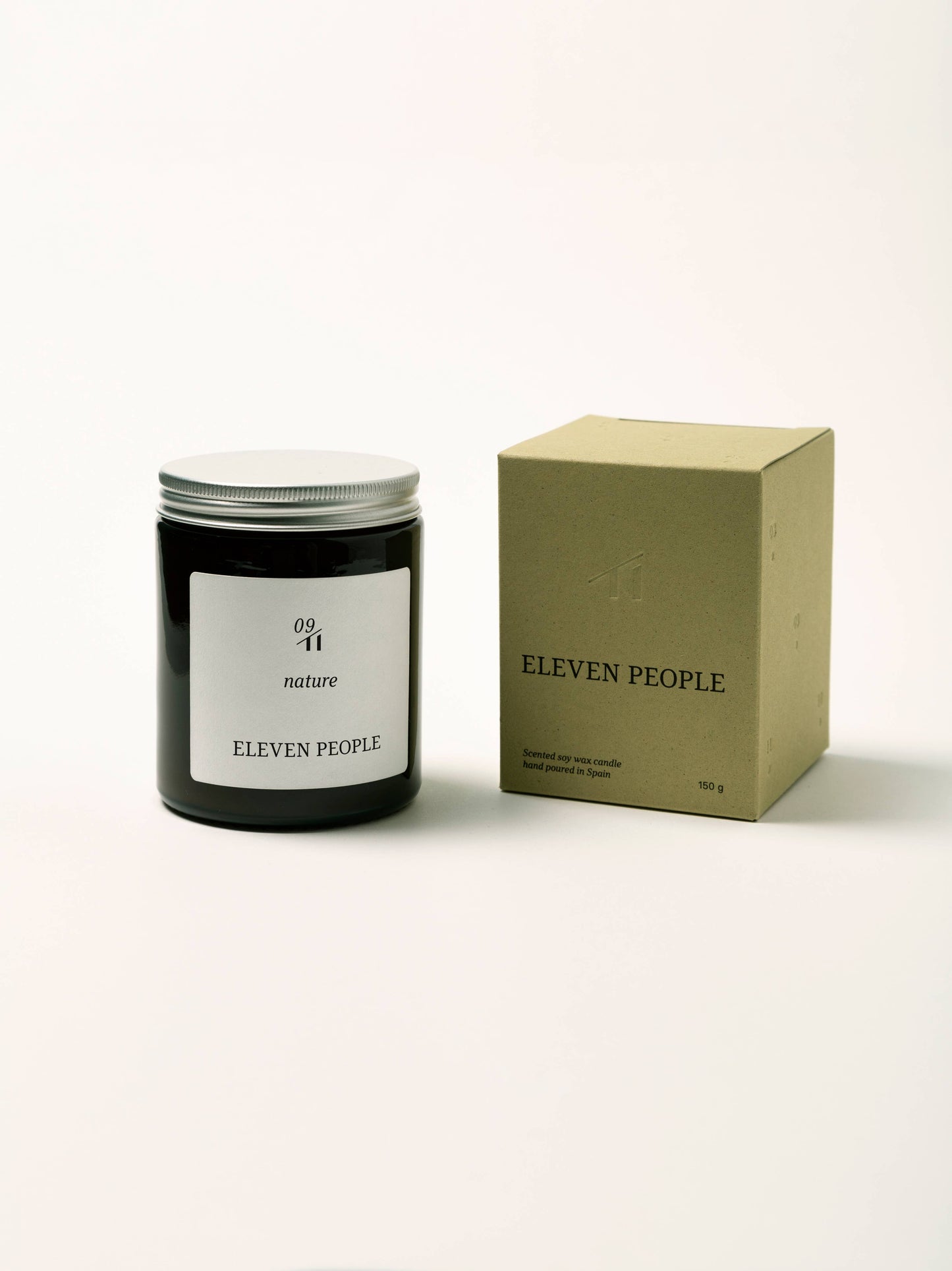 09 Candle Nature Green Foliage, Purple Fig and Amber: Medium