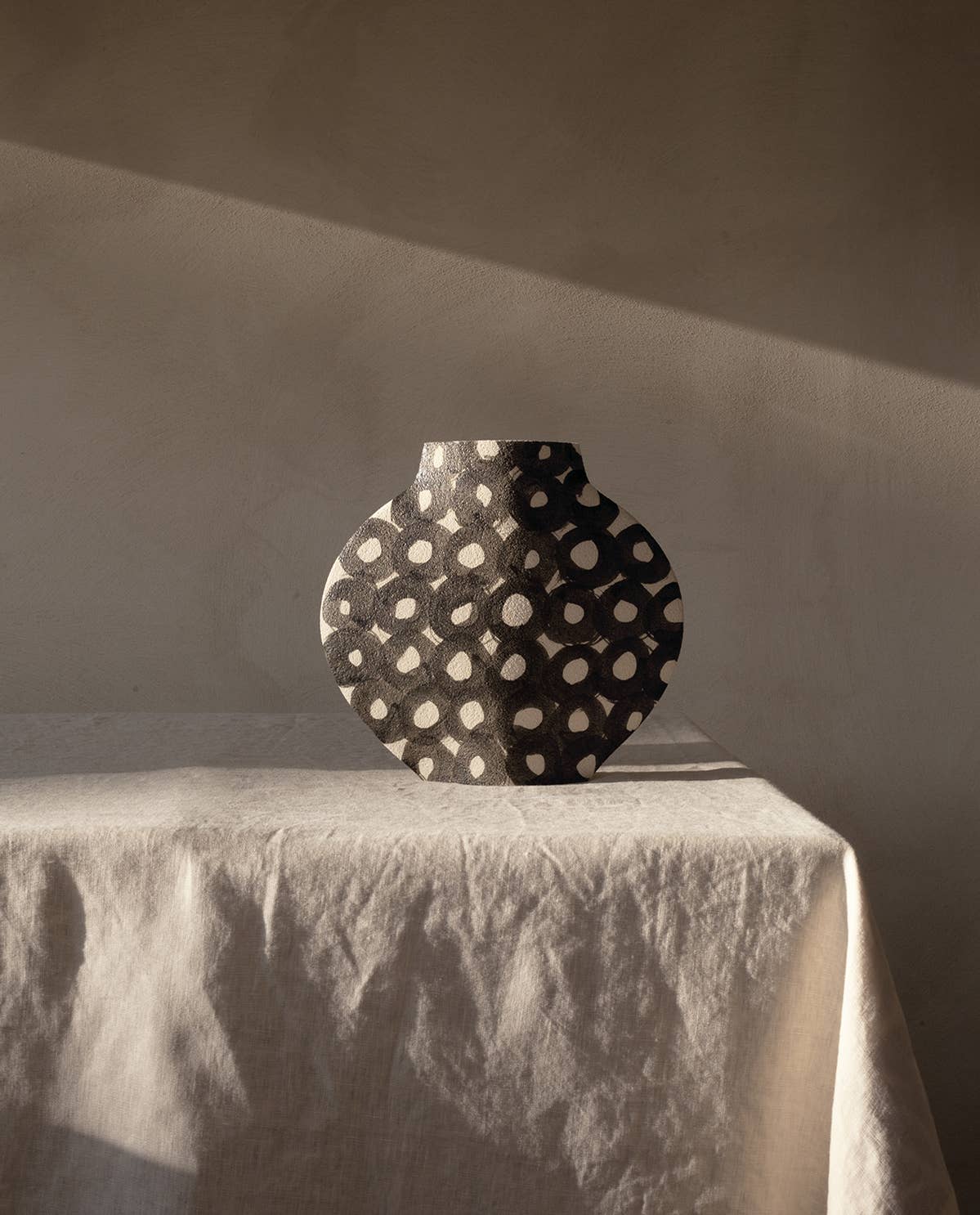 Ceramic Vase ‘Rounds Pattern