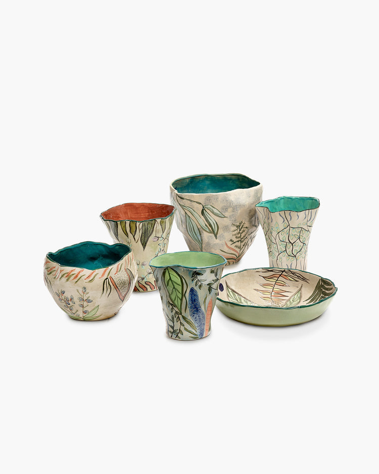 Vase 01 mix by Nadine Dewart