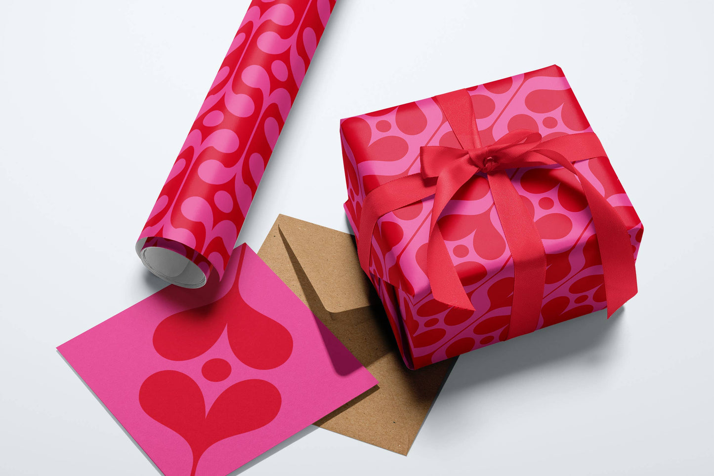 Sweetpea | Valentine's Gift Wrapping Paper & Tag Set: Without Gift Tag
