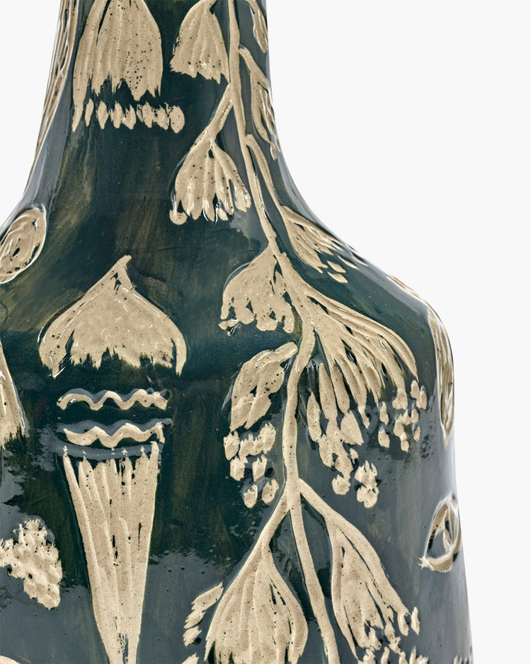 Vase green - beige
collection Flower pots & planters by Studio Terres de Rêves
by Axelle Delhaye