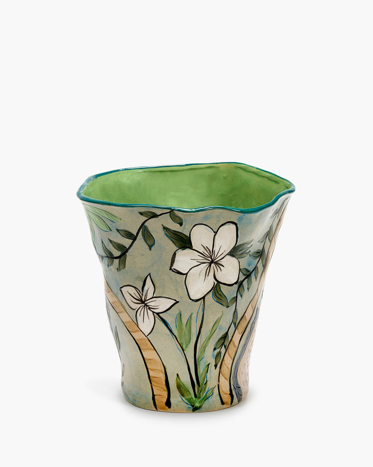 Vase 01 mix  by Nadine Dewart