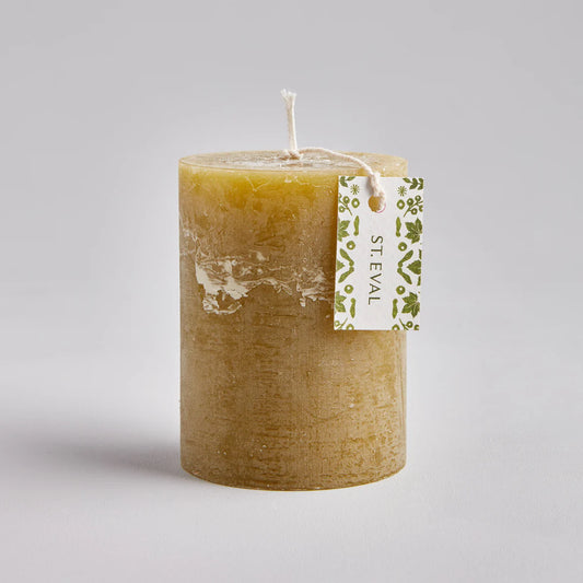 Moss pillar candle