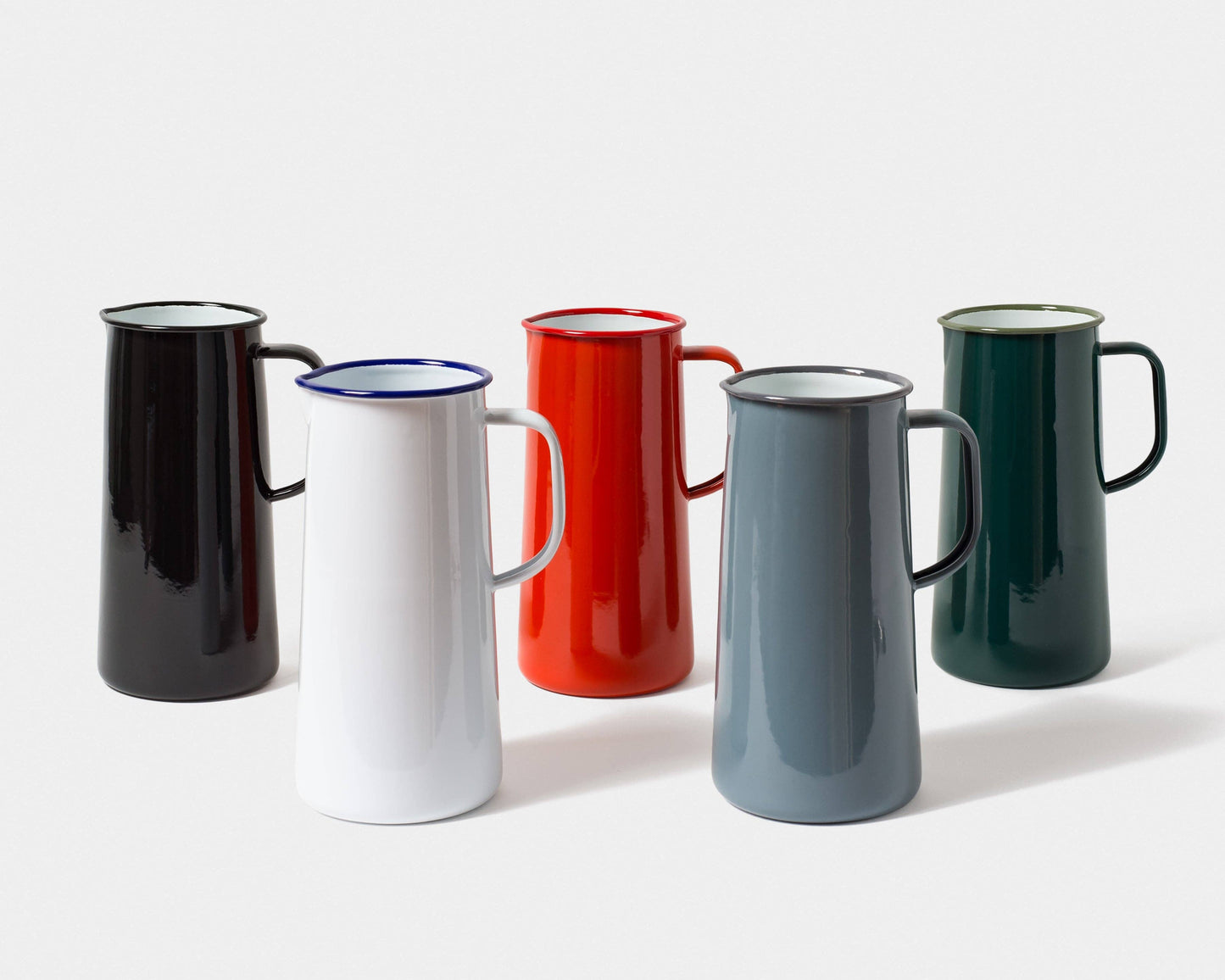 3 Pint Enamel Pitcher: Cream