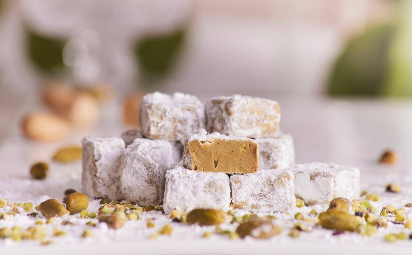 Truffles dusted with icing sugar and Pistachio 200g